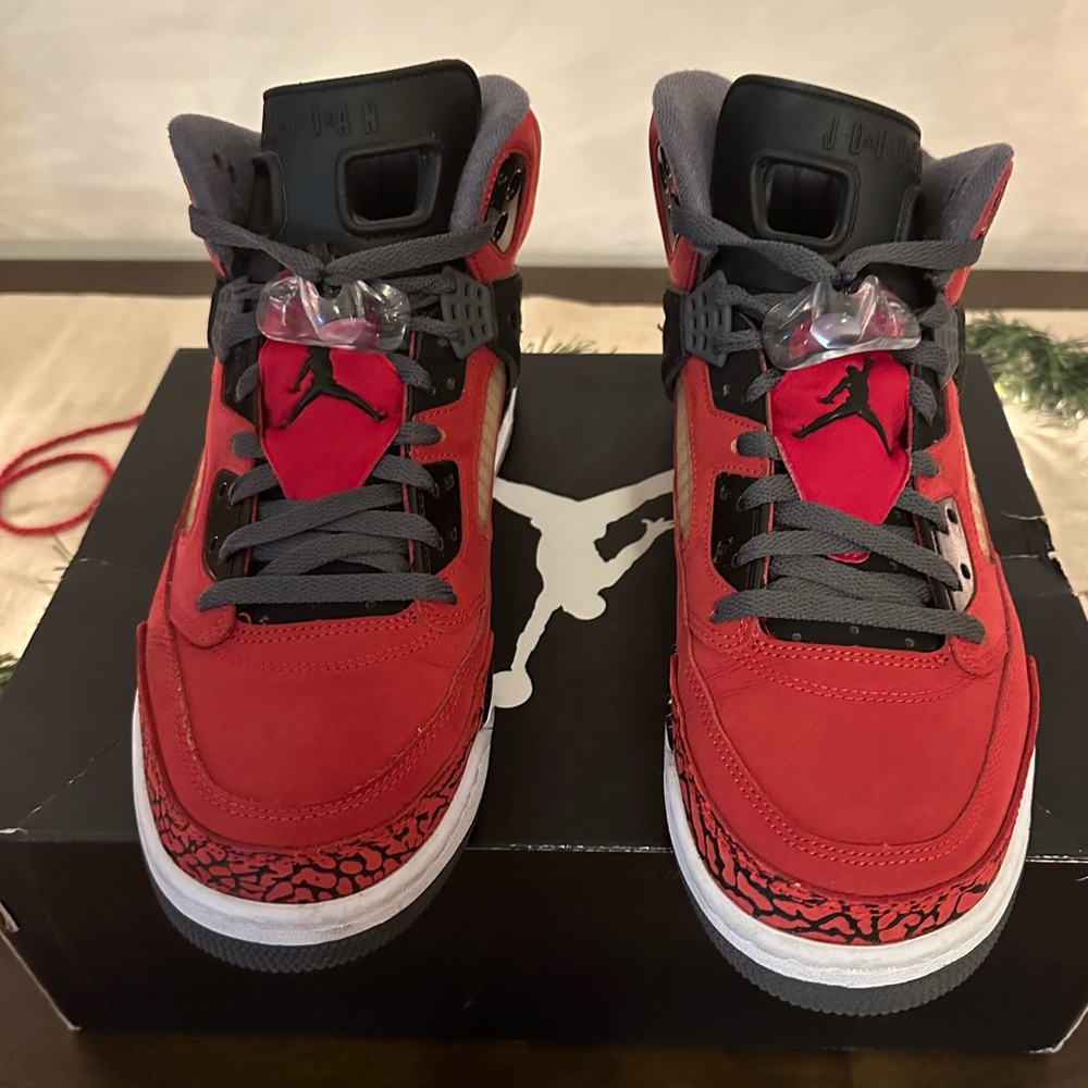 Authentic Jordan Spizike Size 11